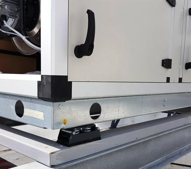 Vibro-MSR: trillingsdempende veerisolator met zijdelingse beveiliging - DECIBEL Shop - Afbeelding 4